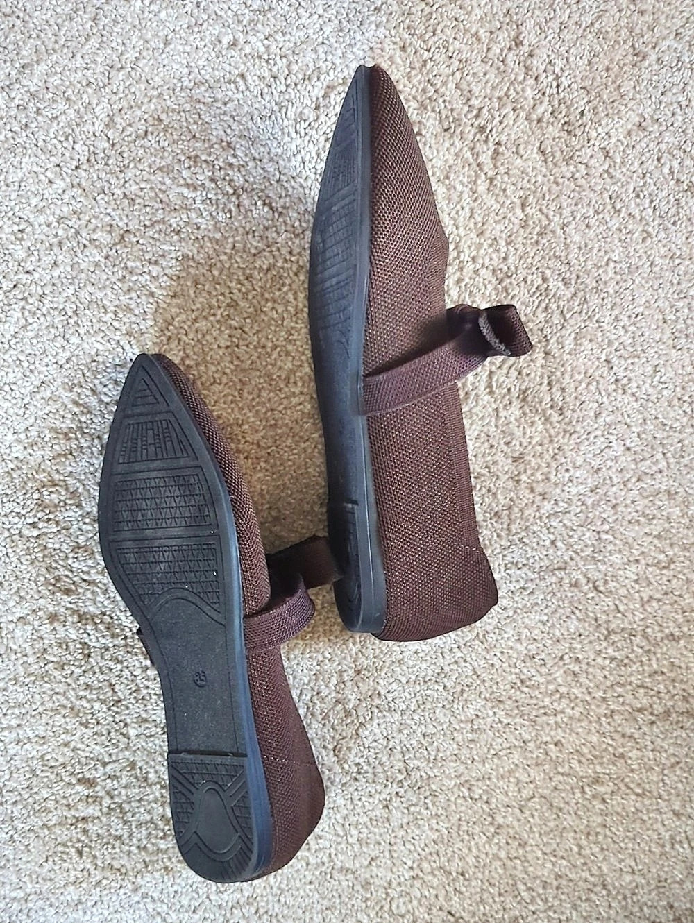 Nanette Lepore Brown Pointed-Toe Bow Flats Like New - Picture 4 of 7